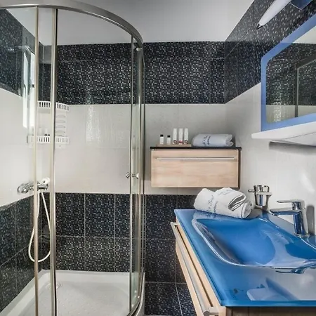 Beach Apartment * Фискардон